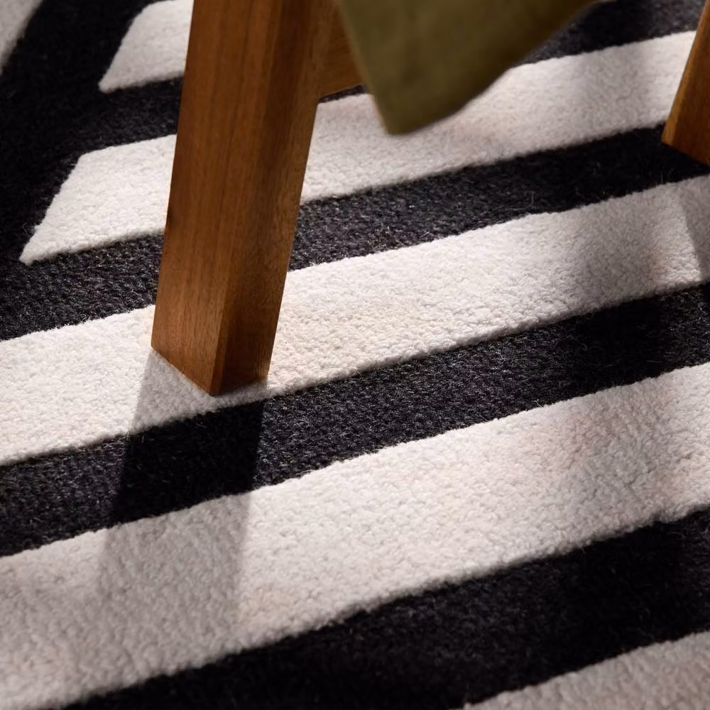Ted Baker Noir Geometric Wool Handwoven Rug in Black and White, W: 200 cm, D: 290 cm – 8