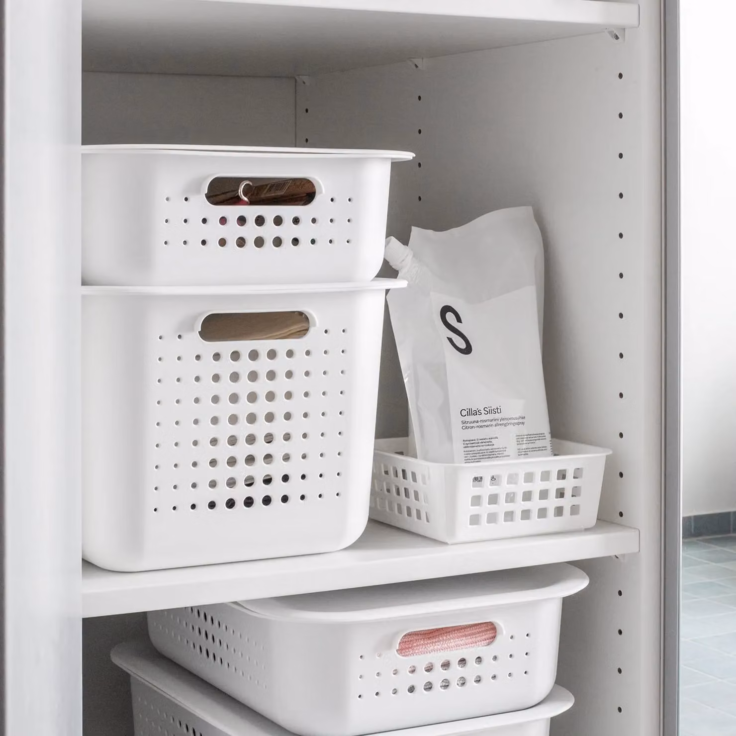 SmartStore Stackable Plastic Storage Box, 6 l, White – 2