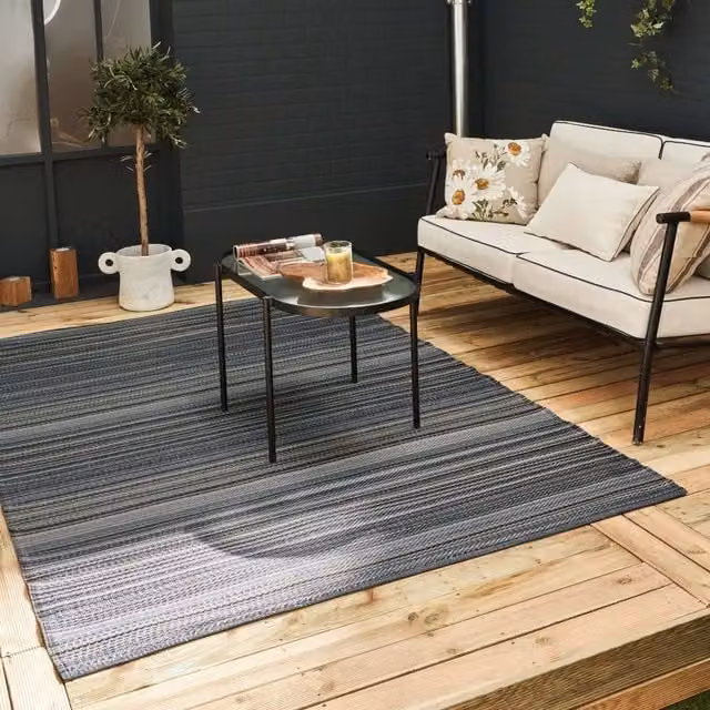 THE RUGS Reversible Weatherproof Striped Rainbow Outdoor Garden Patio Rug in Dark Grey, W/D/H: 150 x 220 cm – 1
