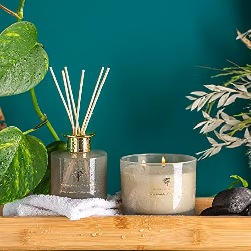 Nicola Spring Pomelo & Passion Fruit Scented Candle and Reed Diffuser Set in Grey – 4