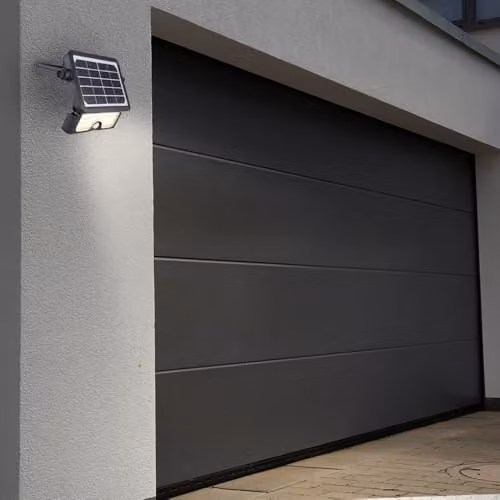 Globo Lighting Black LED Solar Motion Sensor Floodlight for Garden and Construction Use – 1