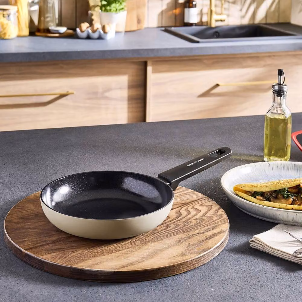 Morphy Richards Beige Ceramic Frying Pan, 20cm, Oven Safe, Aluminium – 4