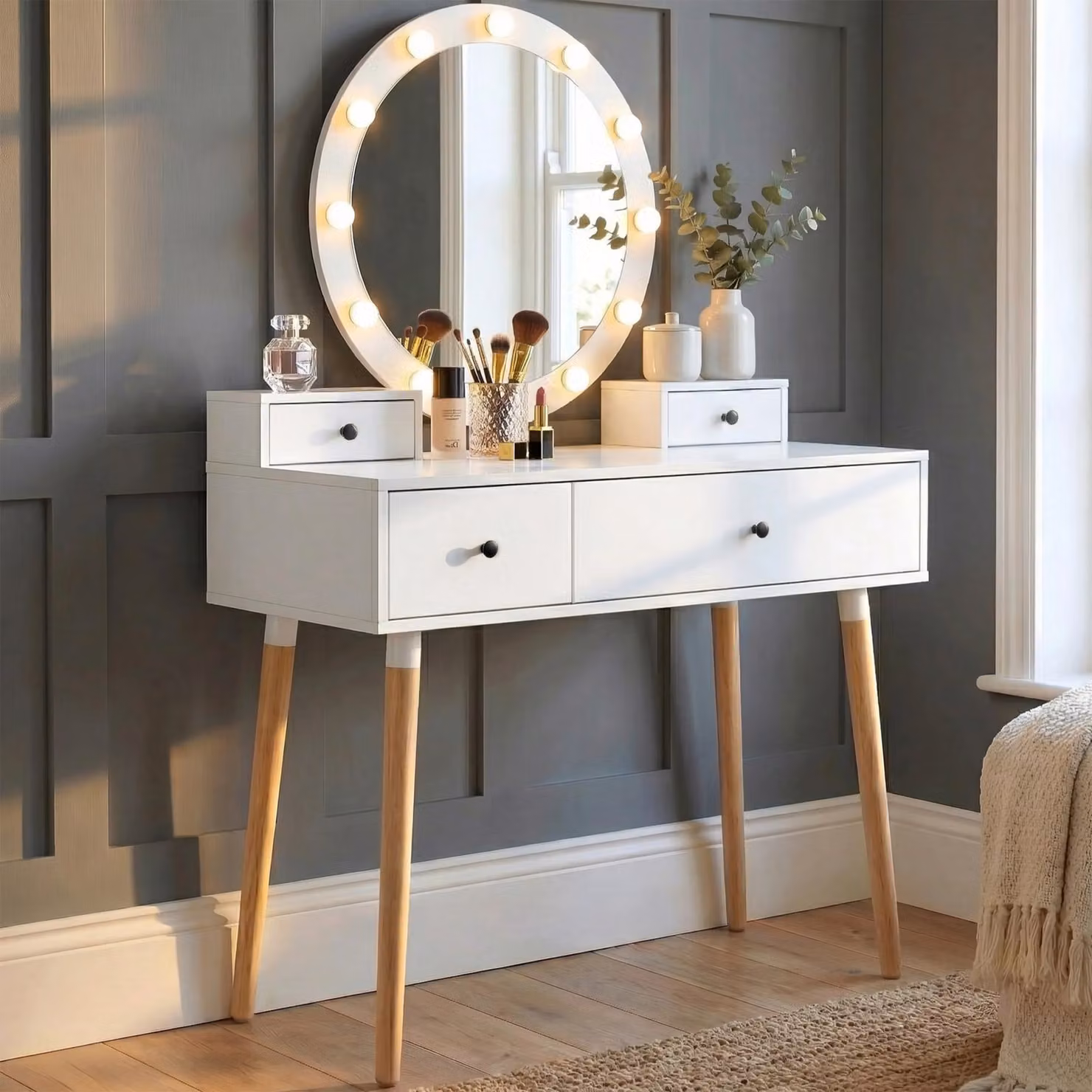 DHS White Hollywood LED Mirror Dressing Table with Drawers and Retro Design, W/D/H: 145.5 x 40 x 40 cm