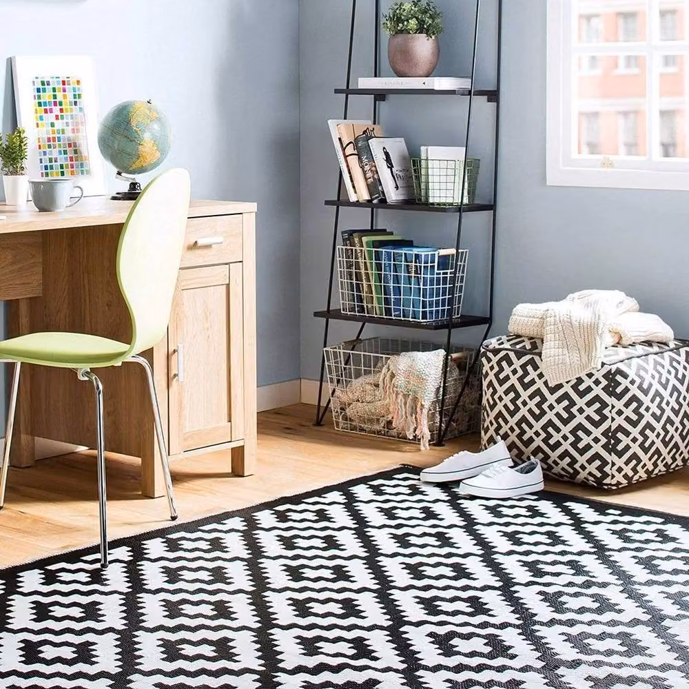 Pawnora Black and White Geometric Outdoor Patio Rug, W/D: 120 x 180 cm – 4