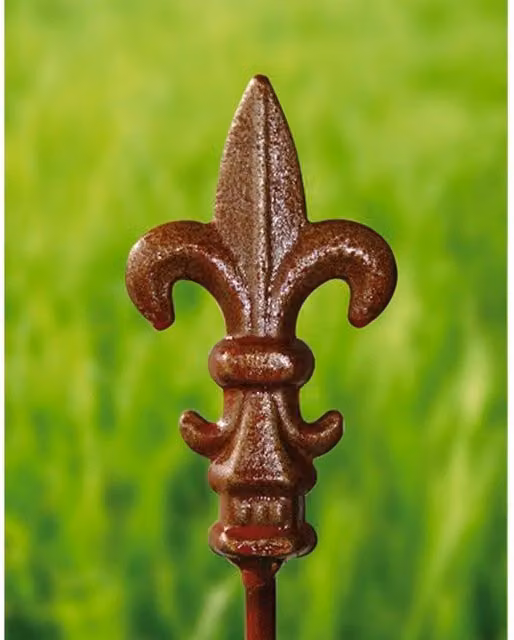 Poppyforge Pack of 3 Fleur De Lys Steel Plant Border Supports in Brown