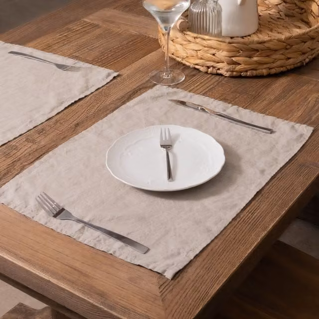 Native Natural Set of 4 Plain Rectangular Linen Placemats in Sand
