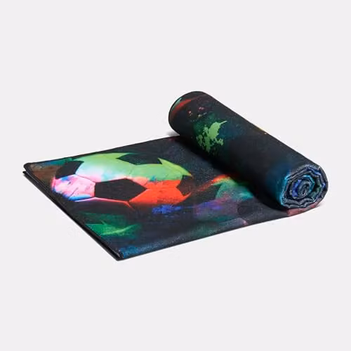 OHS Football Microfibre Beach Towel, Quick Drying and Soft, Multicolour, W: 71 cm, L: 152 cm – 2