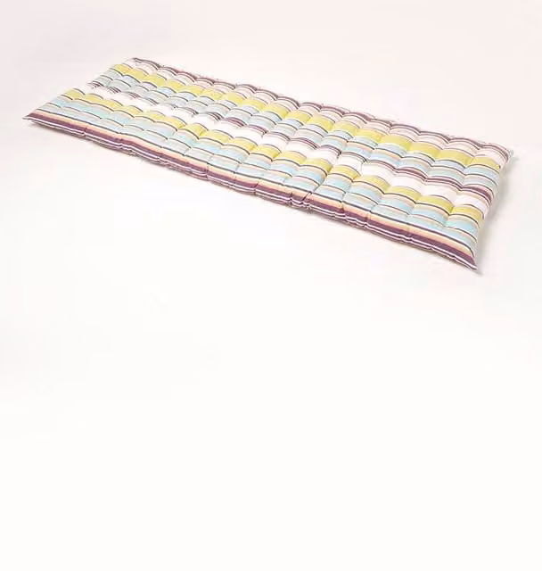 Homescapes Green Striped 3 Seater Garden Bench Cushion, 100% Cotton, Width: 143 cm, Depth: 42 cm – 1