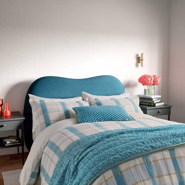 Land & Shore Rathlin Check Super Kingsize Reversible Cotton Percale Duvet Cover and Pillowcase Set, Green and Blue, W: 200 cm x D: 200 cm
