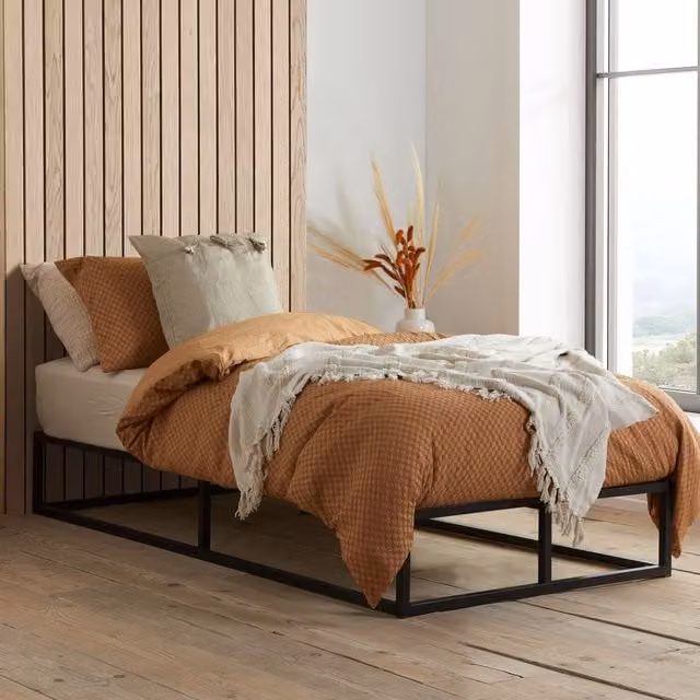 Birlea Soho Metal Platform Single Bed - Black, W/D/H: 90 x 200 cm