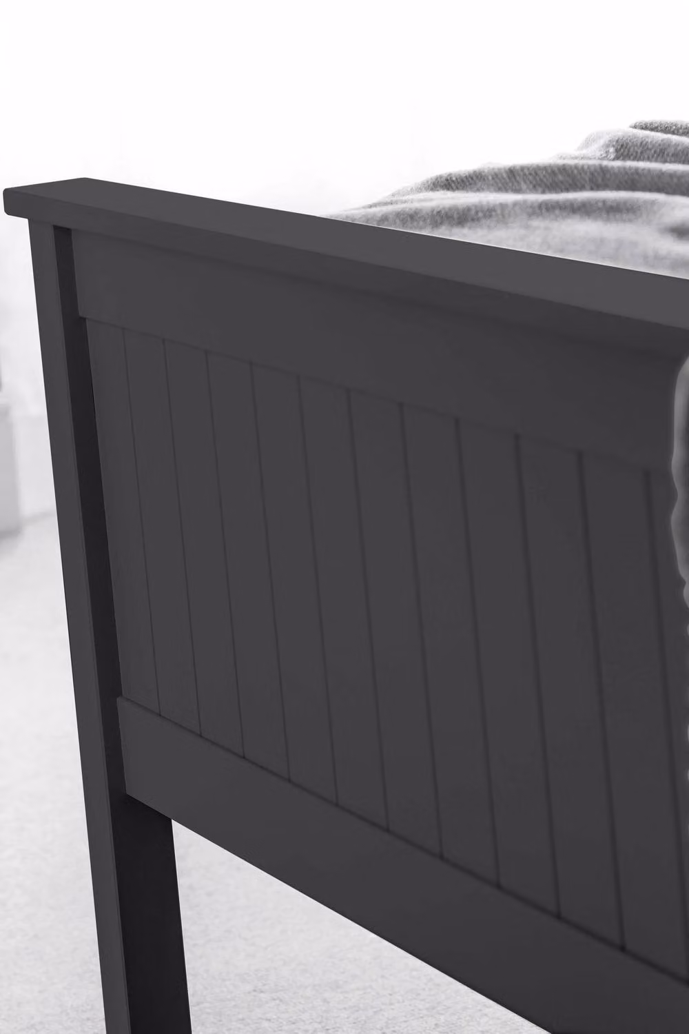 Julian Bowen Maine Lacquered Solid Wood Bed Frame in Anthracite or Black, W: 90 cm, D: 200 cm – 4