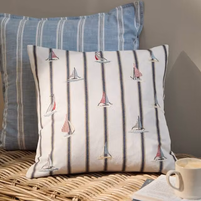 Wylder Abersoch Regatta Nautical Striped Cotton Cushion in Beige and Multicolour, W/D/H: 45 x 45 x 45 cm – 1