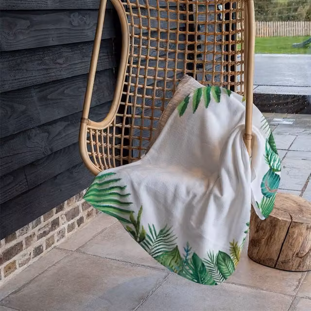 Benjamin Tate Design Tropical Leaves Floral Fleece Blanket in Green and Beige, W/D/H: 120 x 150 cm