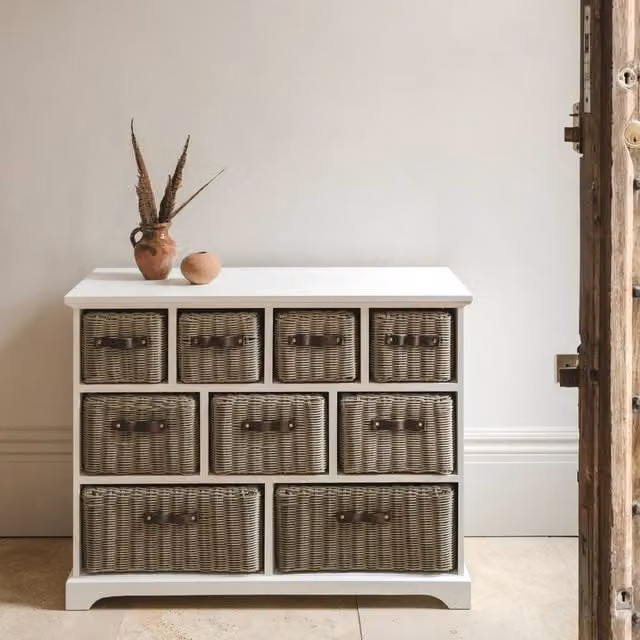 Statement Furniture Tetbury 9 Drawer Storage Unit in White with Grey Baskets, H 105 cm x W 80 cm x D 40 cm – 1