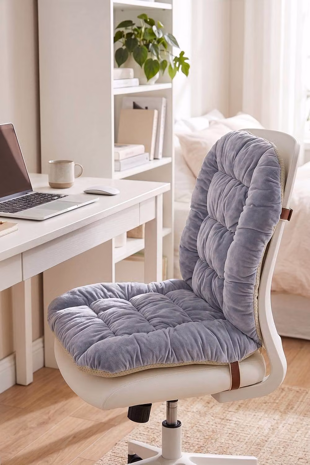 Living and Home Soft Plush Anti-Slip Seat Cushion with Elastic Straps in Grey – 3
