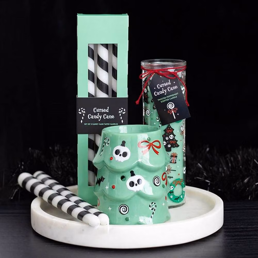 Uniqueful Creepy Christmas Tree Ceramic Oil Burner and Wax Warmer in Green – 2