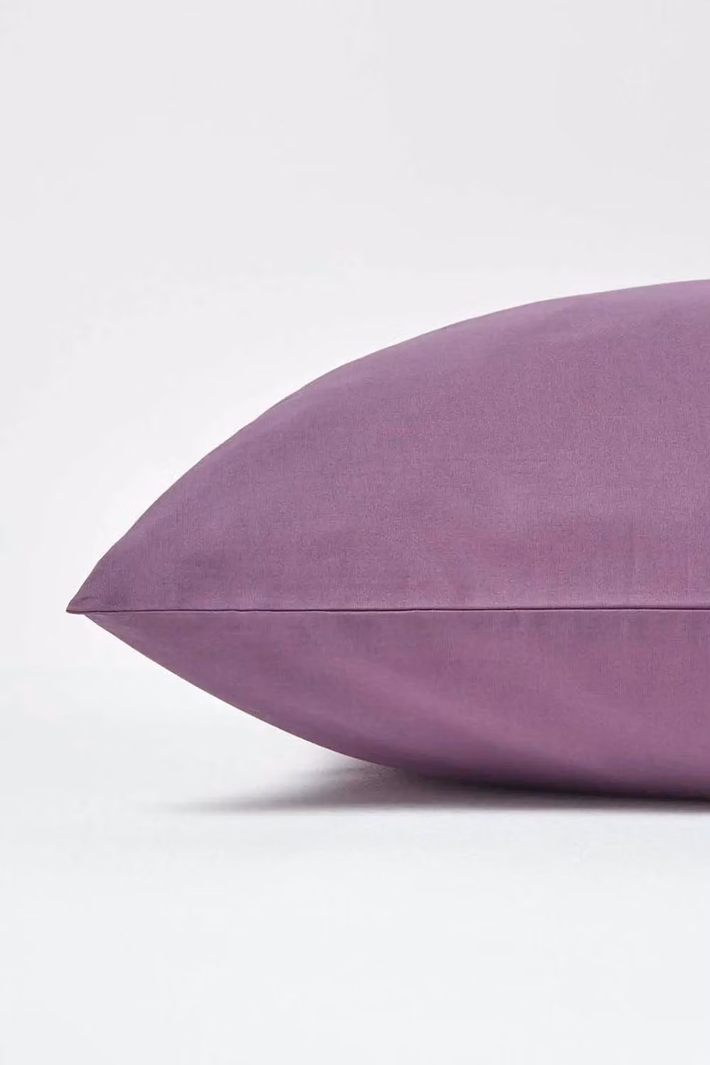 Homescapes Purple Egyptian Cotton Euro Pillowcase with Zip, W/H: 40 x 80 cm – 2
