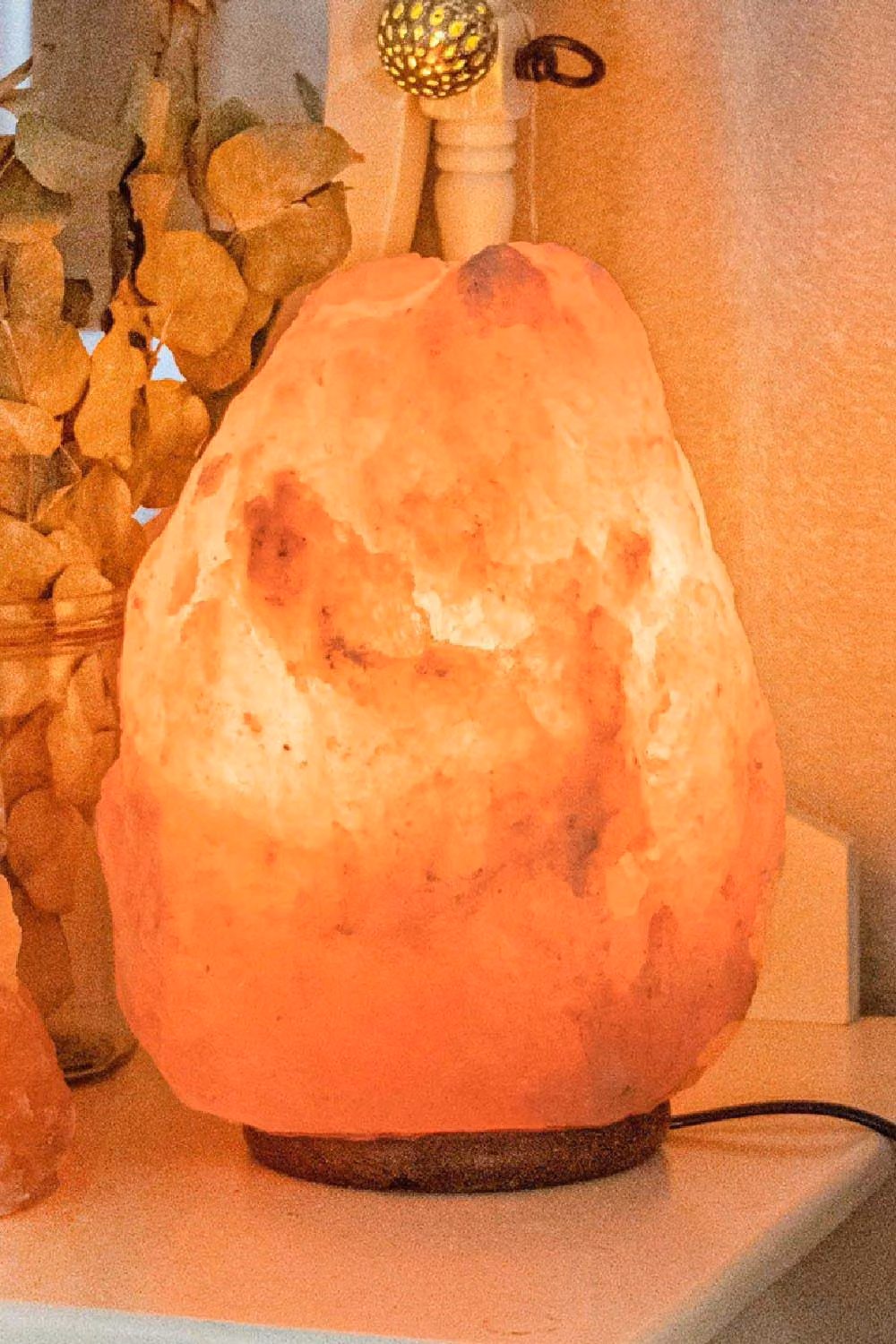Myga Dimmable Himalayan Salt Lamp in Orange with Wood Base – 2