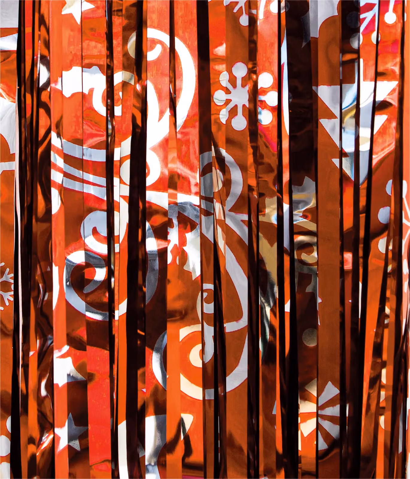 Netagon Red Shimmer Tinsel Curtain with Reindeer and Christmas Tree Design, W: 100 cm, H: 200 cm – 6