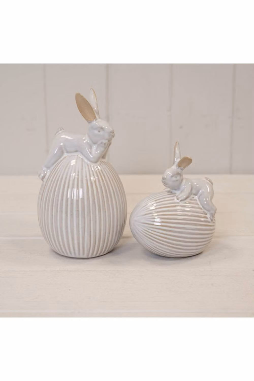 KDMD White Ceramic Rabbit on Egg Easter Tabletop Decoration