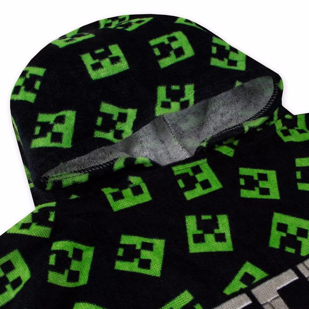 Minecraft Hooded Poncho Towel for Kids in Black and Green – 9