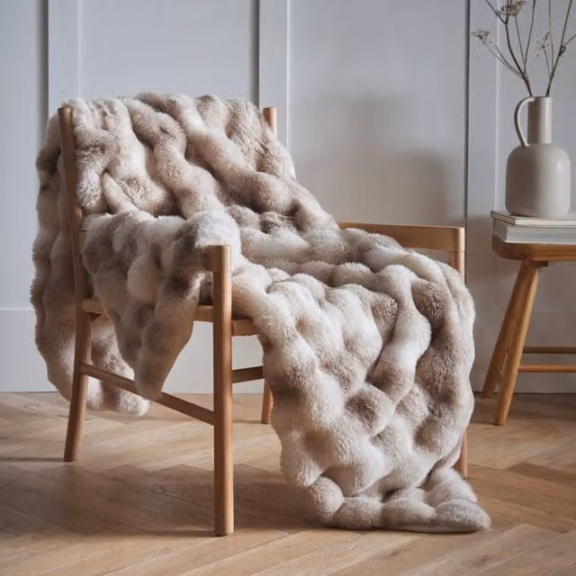 Portfolio Home Oslo Fluffy Faux Fur Throw Blanket in Taupe, W: 150 cm x L: 200 cm