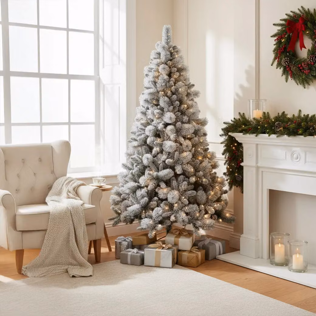 Shatchi 4ft Helsinki Prelit Green Christmas Tree with Warm White LEDs – 2