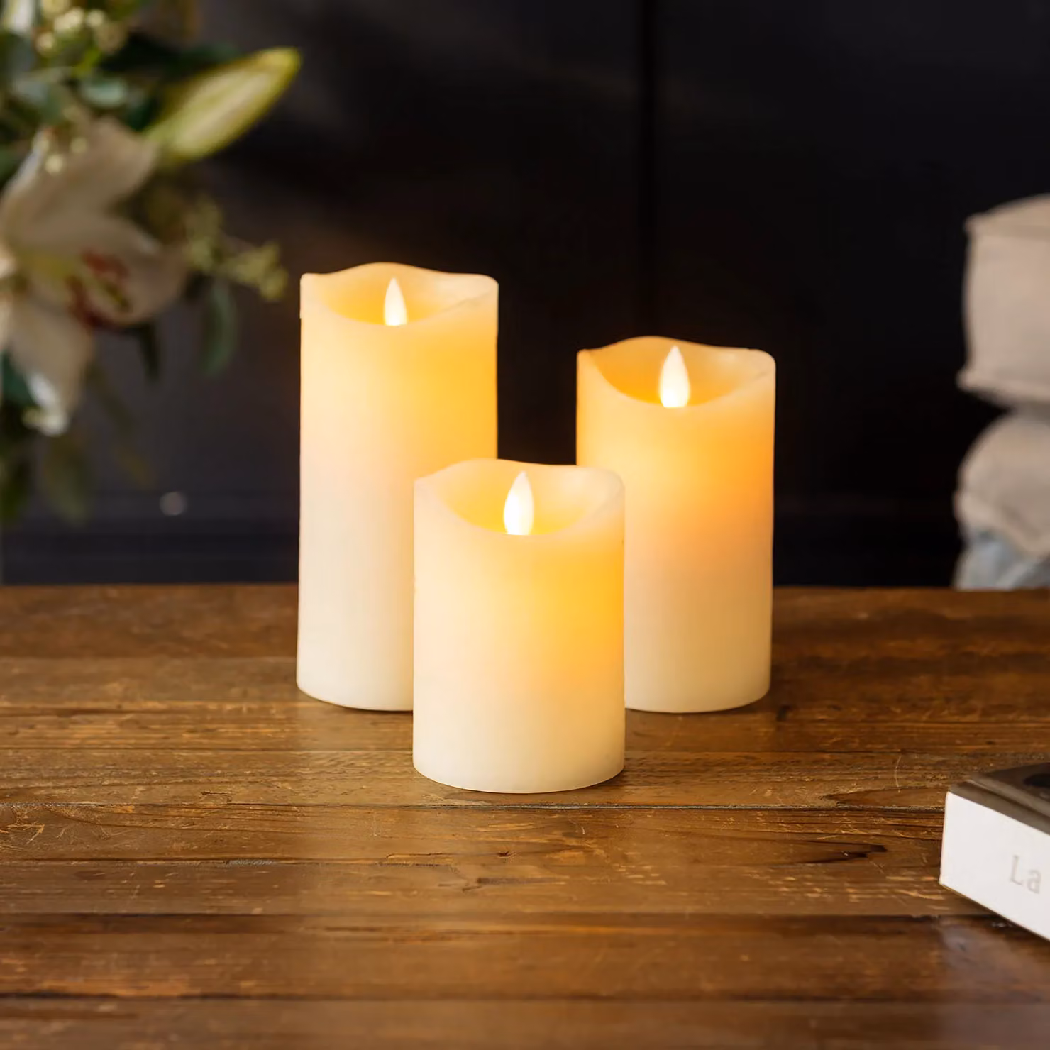 Christow Set of 3 Flameless LED Pillar Candles with Flickering Flame Effect in Real Wax, Cream and Red – 2