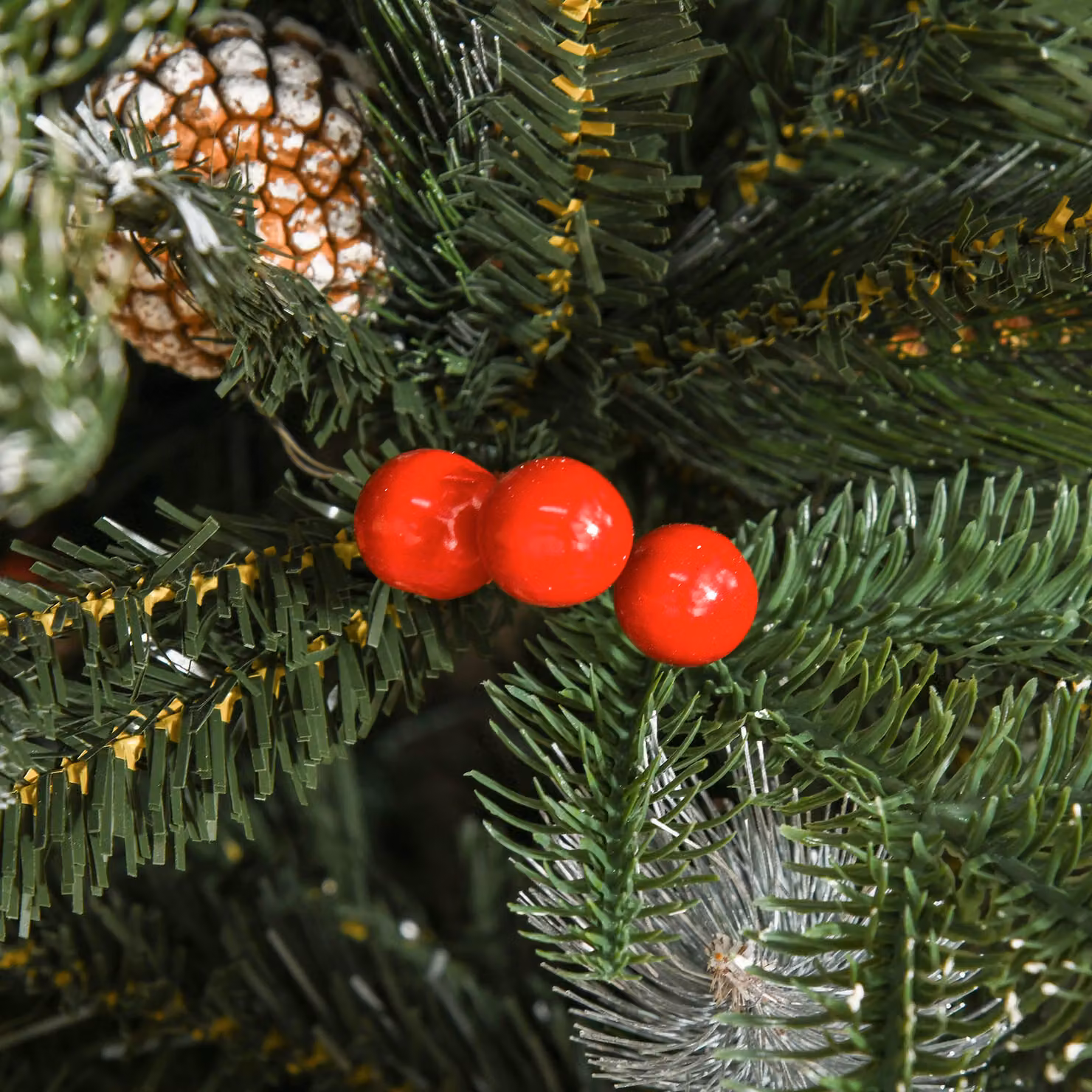 HOMCOM 5ft Artificial Snow Dipped Christmas Pencil Tree with Berries and Pinecones, Green and Red – 7