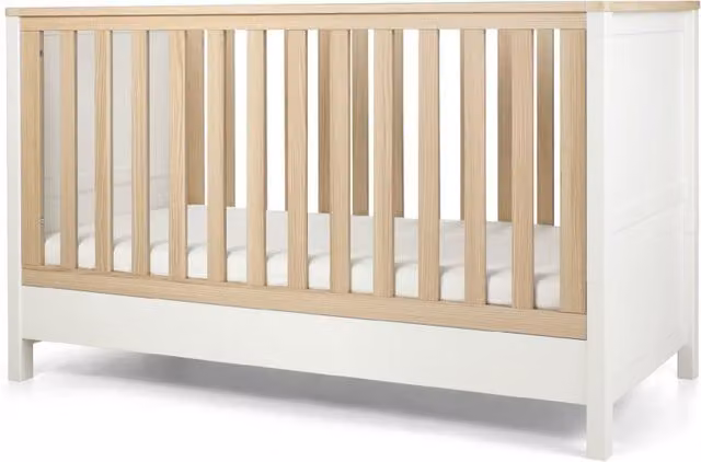 Mamas & Papas Harwell Cotbed in White Lacquered Solid Wood