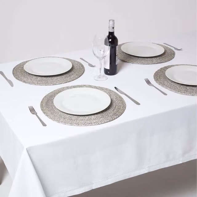 Homescapes Set of 4 Silver Handwoven Round Placemats, Diameter: 40 cm