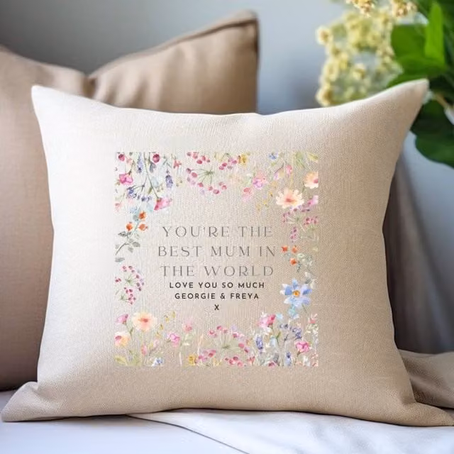 Aye Do Gifts Personalised Best Mum In The World Cushion, Beige, W/D/H: 40 x 40 x 1 cm – 1