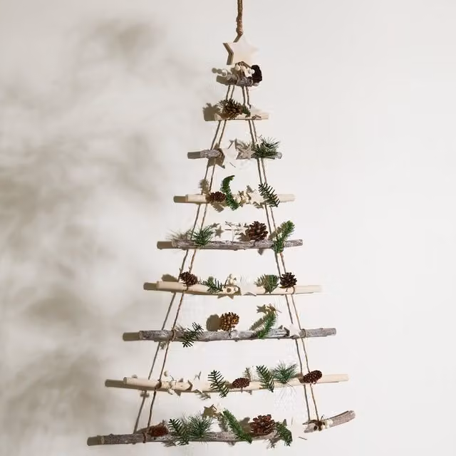 Dibor Traditional Nordic Pine Christmas Tree Ladder Hanging Decoration in Natural Wood