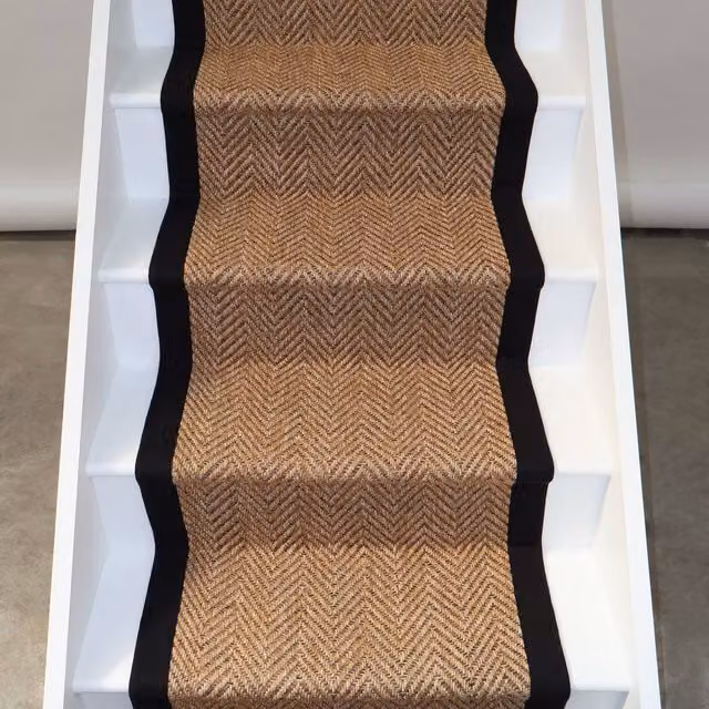 RainbowHome Cotswold Herringbone Stair Runner in Brown with Black Cotton Border, W: 55 cm, L: 700 cm