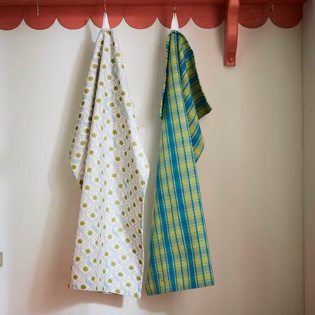 Land & Shore Set of 2 Cotton Woven Check and Stella Tea Towels in Multicolour