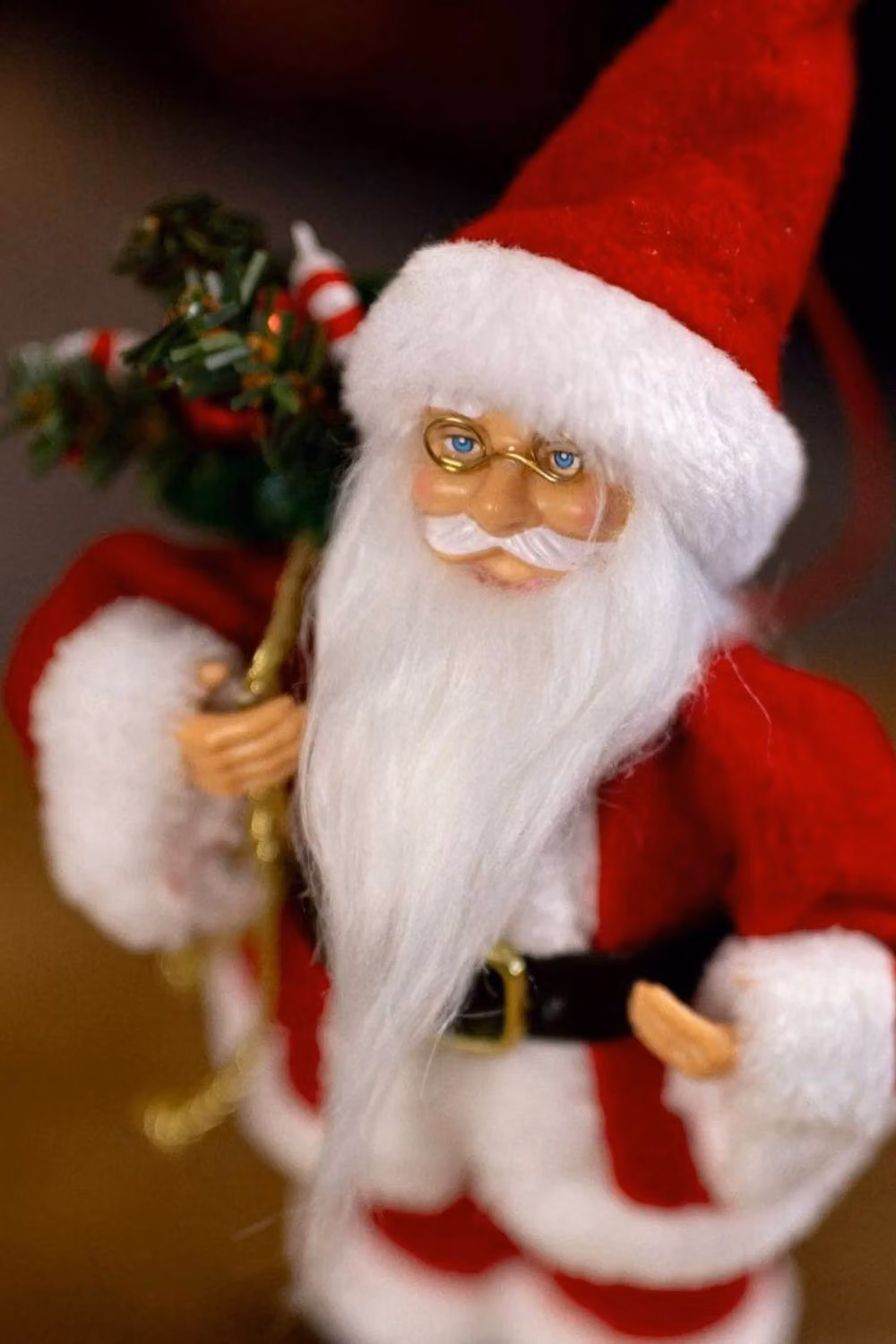 Marco Paul Hanging Santa Claus Christmas Tree Decoration in Red – 6