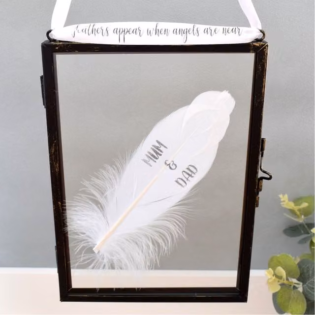 Amaya Rose Ltd In Memory of Mum & Dad Single Floating Picture Frame with Real Feathers in Black – 1