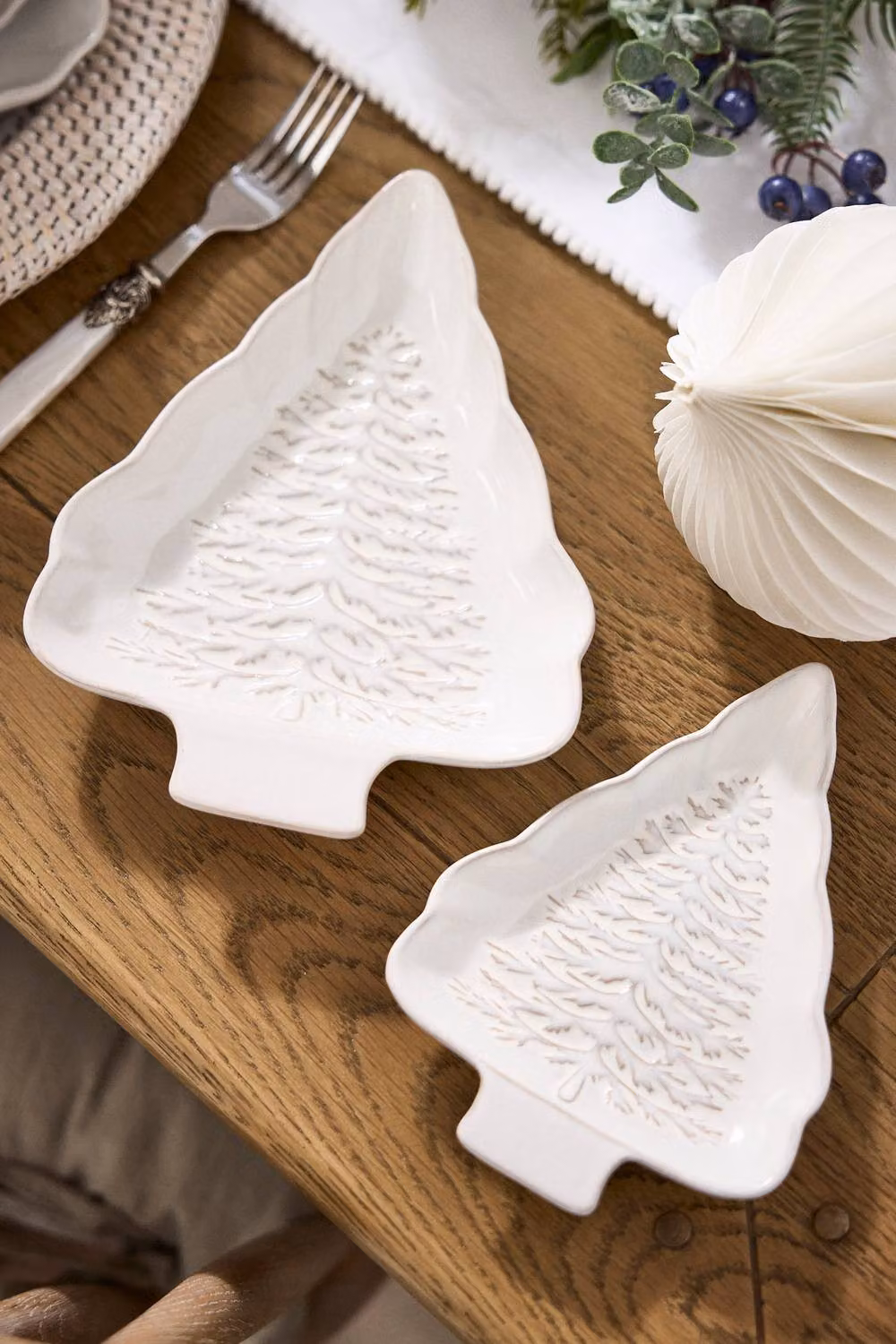 Dibor Set of 4 White Ceramic Tree Christmas Dinner Side Plates, Width: 16.9 cm – 3