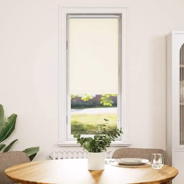 Berkfield Home Blackout Roller Blind, White, W: 110 cm, H: 130 cm