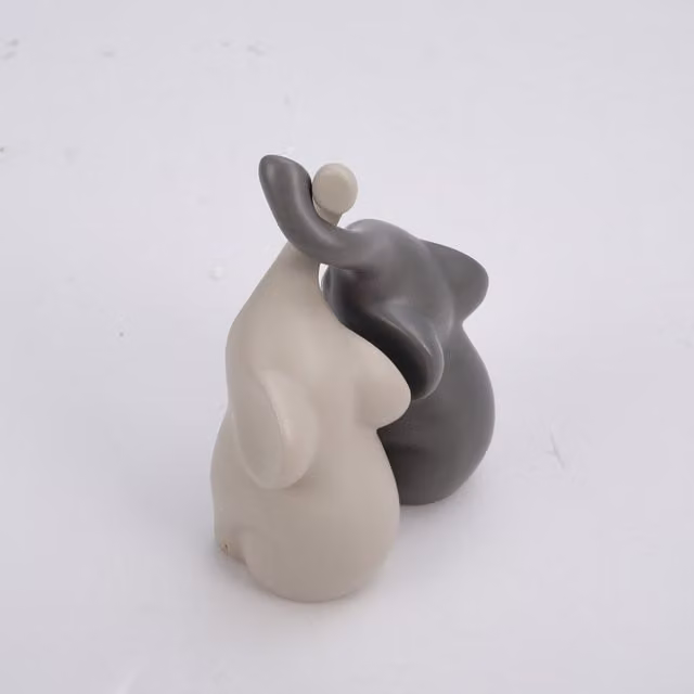 Livingandhome Elephant Lovers Ceramic Desktop Ornament, Grey