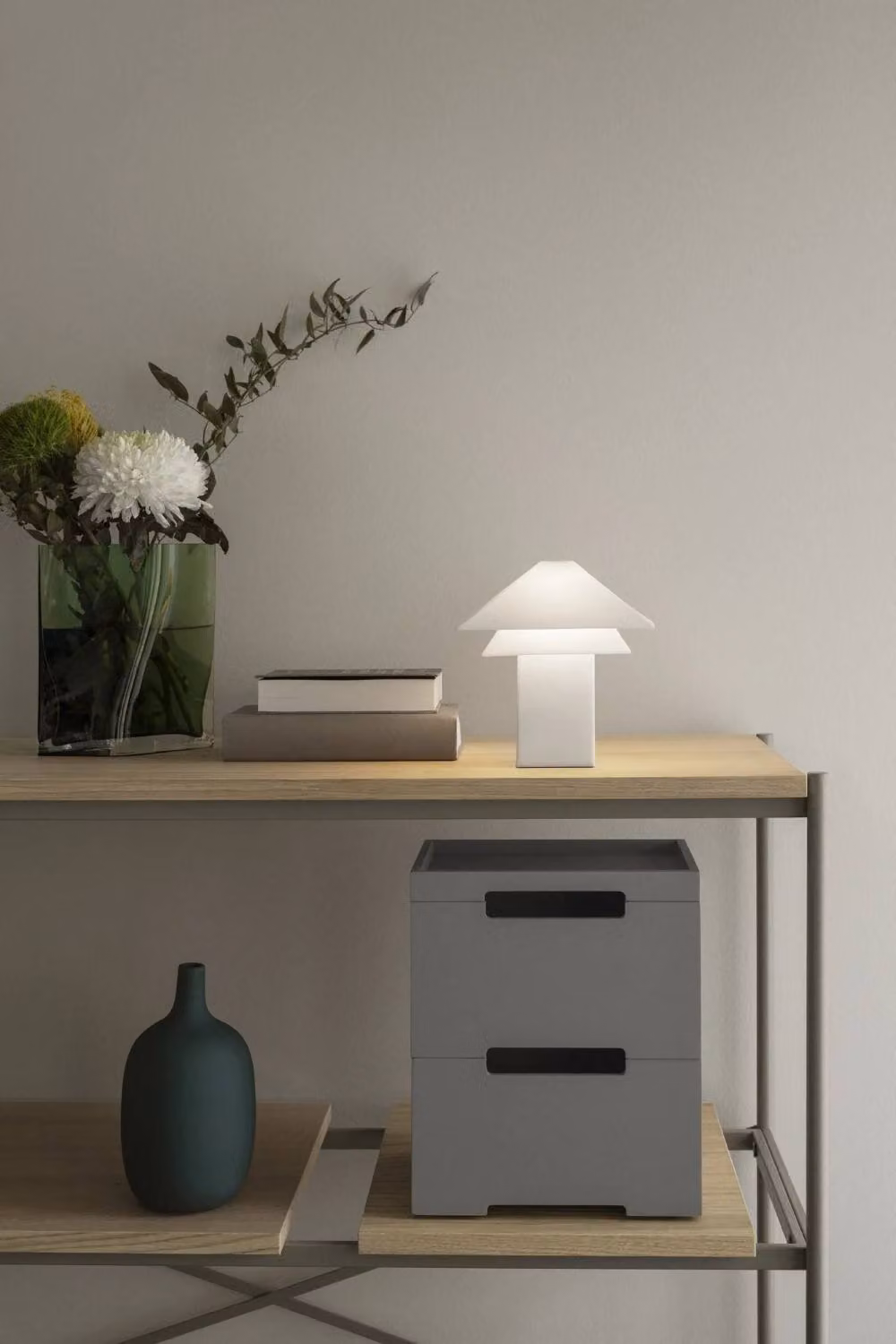 Blomus SANAKA Dimmable Battery LED Tabletop Light, White – 3