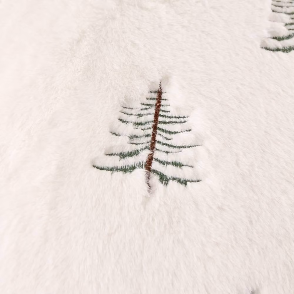 Furn Winter Pines Embroidered Fluffy Fleece Throw in Off-White, W: 130 cm, L: 180 cm – 3