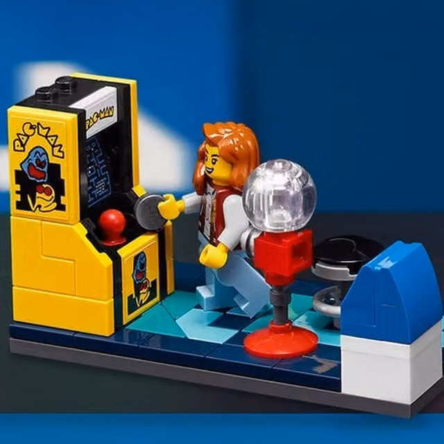 LEGO Icons Pac-Man Arcade Machine Multicolour Creative Building Set