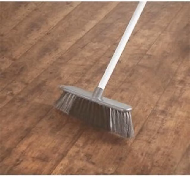 SupaHome Brush and Handle in Silver and White