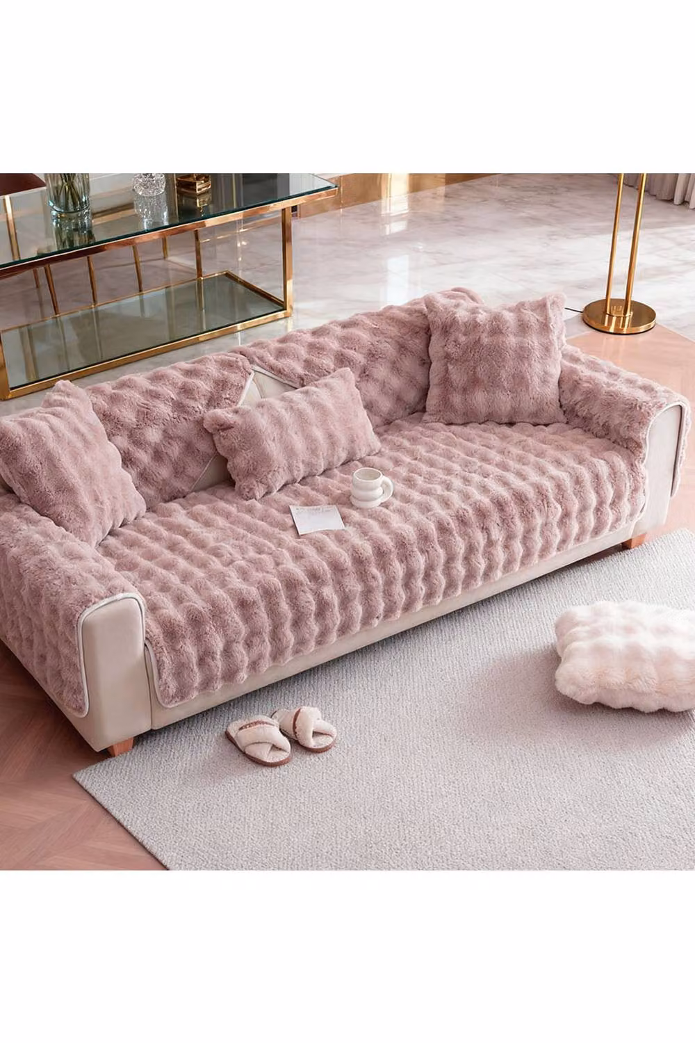 Living and Home Large Stain Resistant Fleece Sofa Cover in Pink – 2