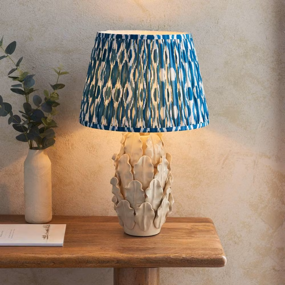 Netlighting Layered Leaf Ivory Ceramic Table Lamp with Blue Fabric Ikat Shade and Gold Brass Base, Diameter: 35 cm – 2