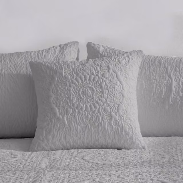 Velosso Deluxe Quilted Grandeur Winchester Pinsonic Square Cushion in Grey