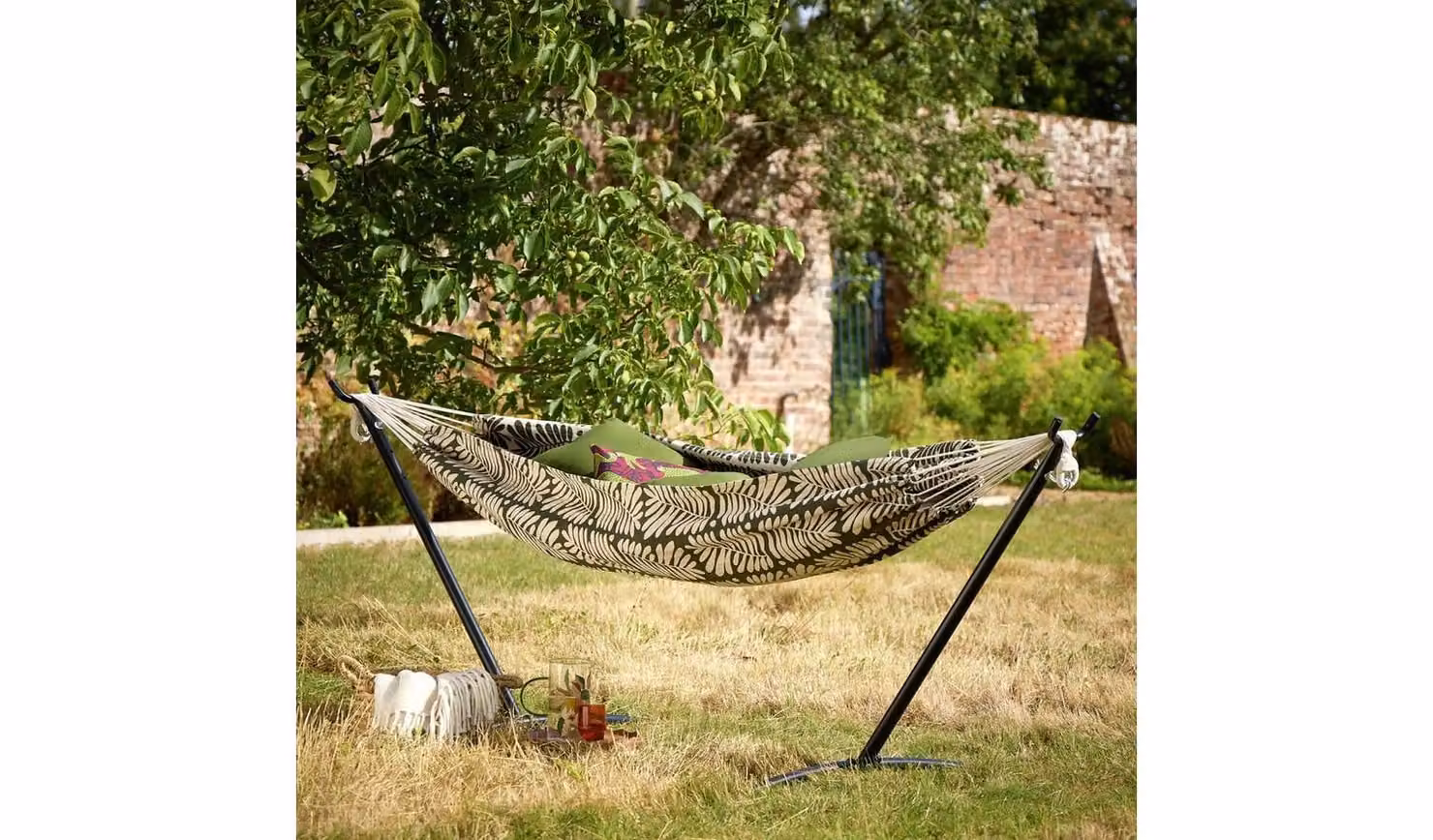 Habitat Green Hammock with Powder Coated Steel Stand and UV Resistant Polyester Fabric