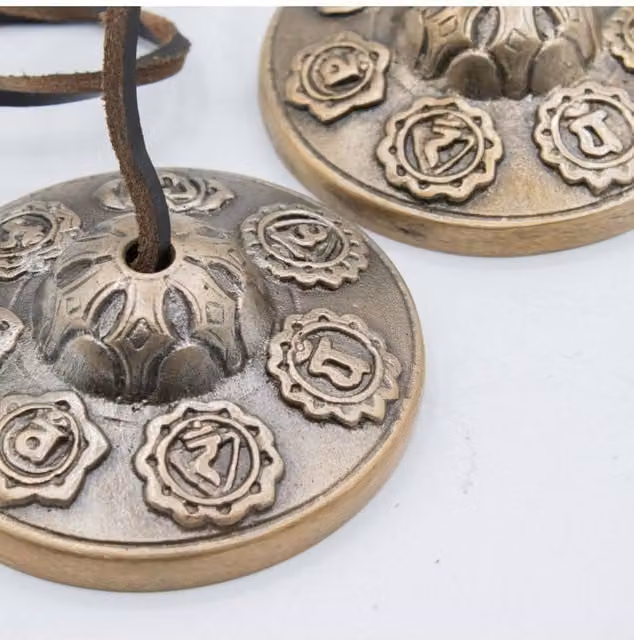 KDMD Seven Chakra Brass Tingsha Bells with Leather Cord, Bronze, Diameter: 7 cm