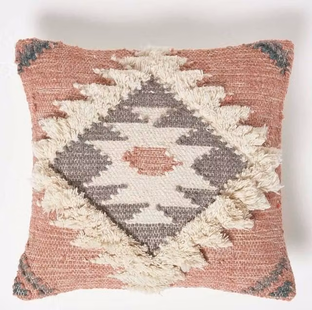 Homescapes Handwoven Tufted Kilim Cushion in Pink and Cream, 100% Cotton and Wool, W/D/H: 45 x 45 x 45 cm